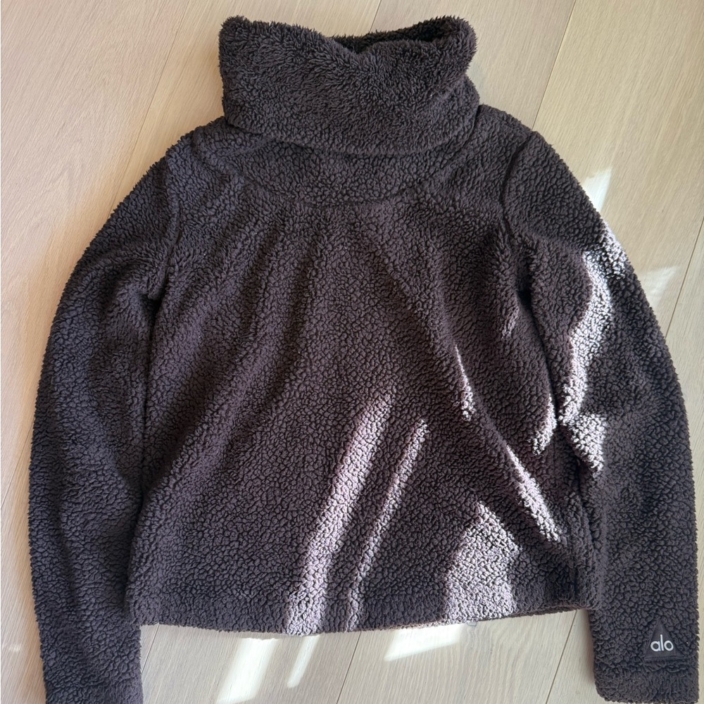 Alo "Asker" Sherpa Crew Pullover - xs